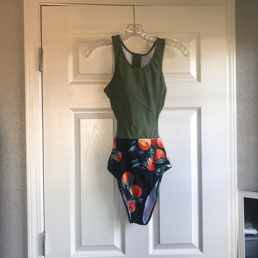 One piece swimsuit (CupShe)